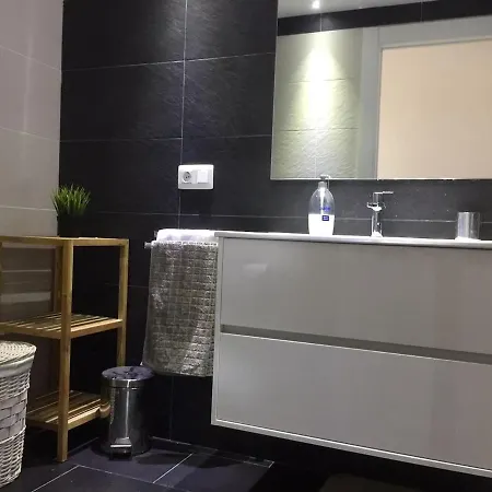 Piso Cerca Del Toralin Y La Rosaleda *